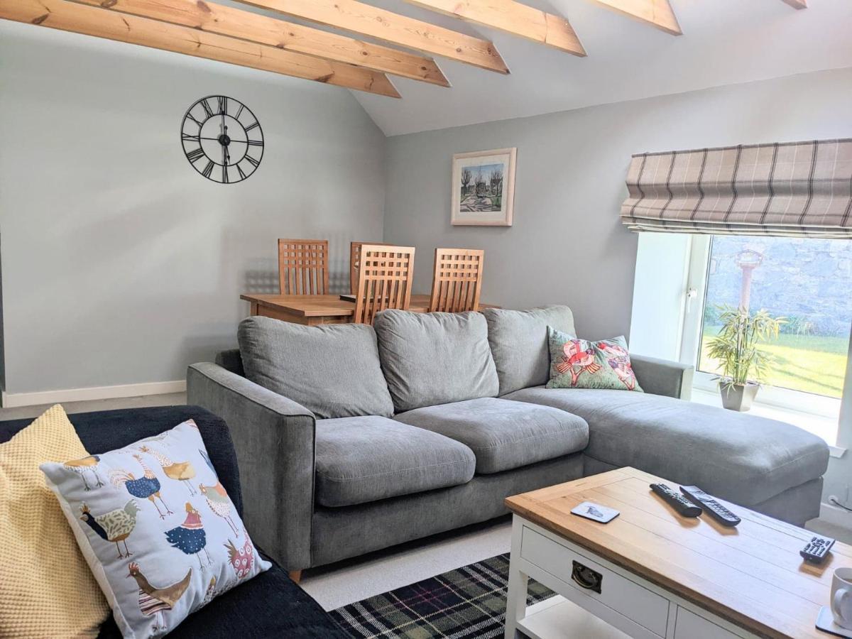 Ailnack Cottage -Cheerful Cottage With Secure Garden And Off Street Parking Sleeps 4 Томинтул Екстериор снимка