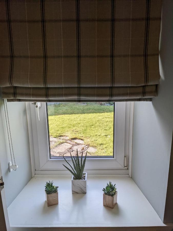 Ailnack Cottage -Cheerful Cottage With Secure Garden And Off Street Parking Sleeps 4 Томинтул Екстериор снимка
