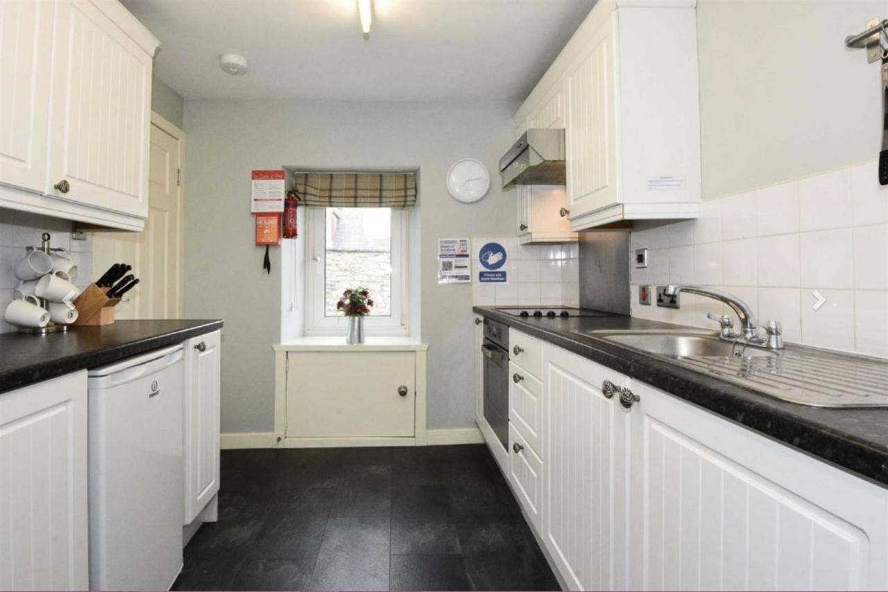 Ailnack Cottage -Cheerful Cottage With Secure Garden And Off Street Parking Sleeps 4 Томинтул Екстериор снимка